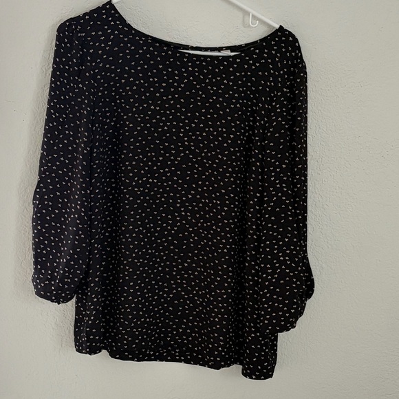 LC Lauren Conrad Tops - LC Lauren Conrad Black Top with White Patterns